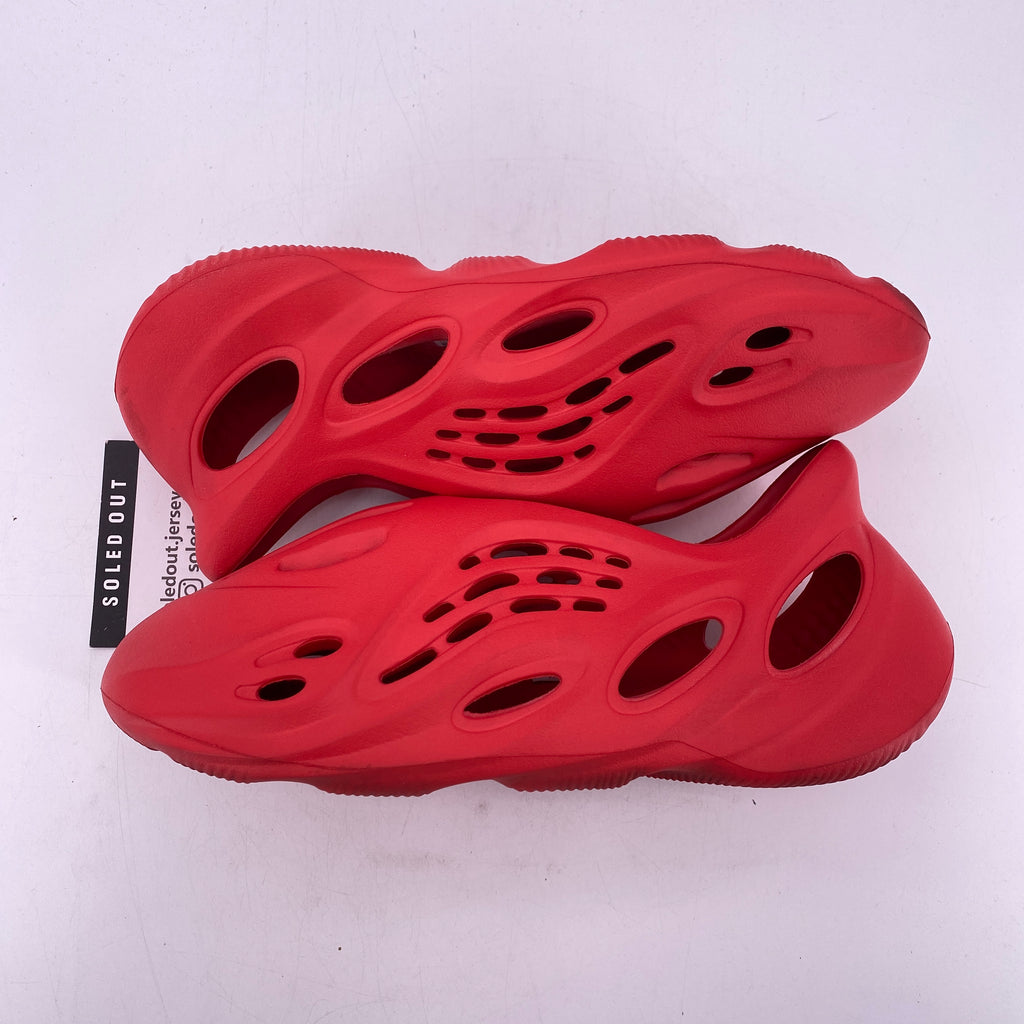 Yeezy Foam RNNR "Vermillion" 2021 Used Size 11