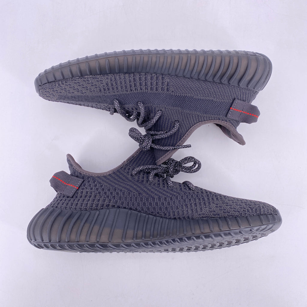 Yeezy 350 v2 "Black" 2019 Used Size 9