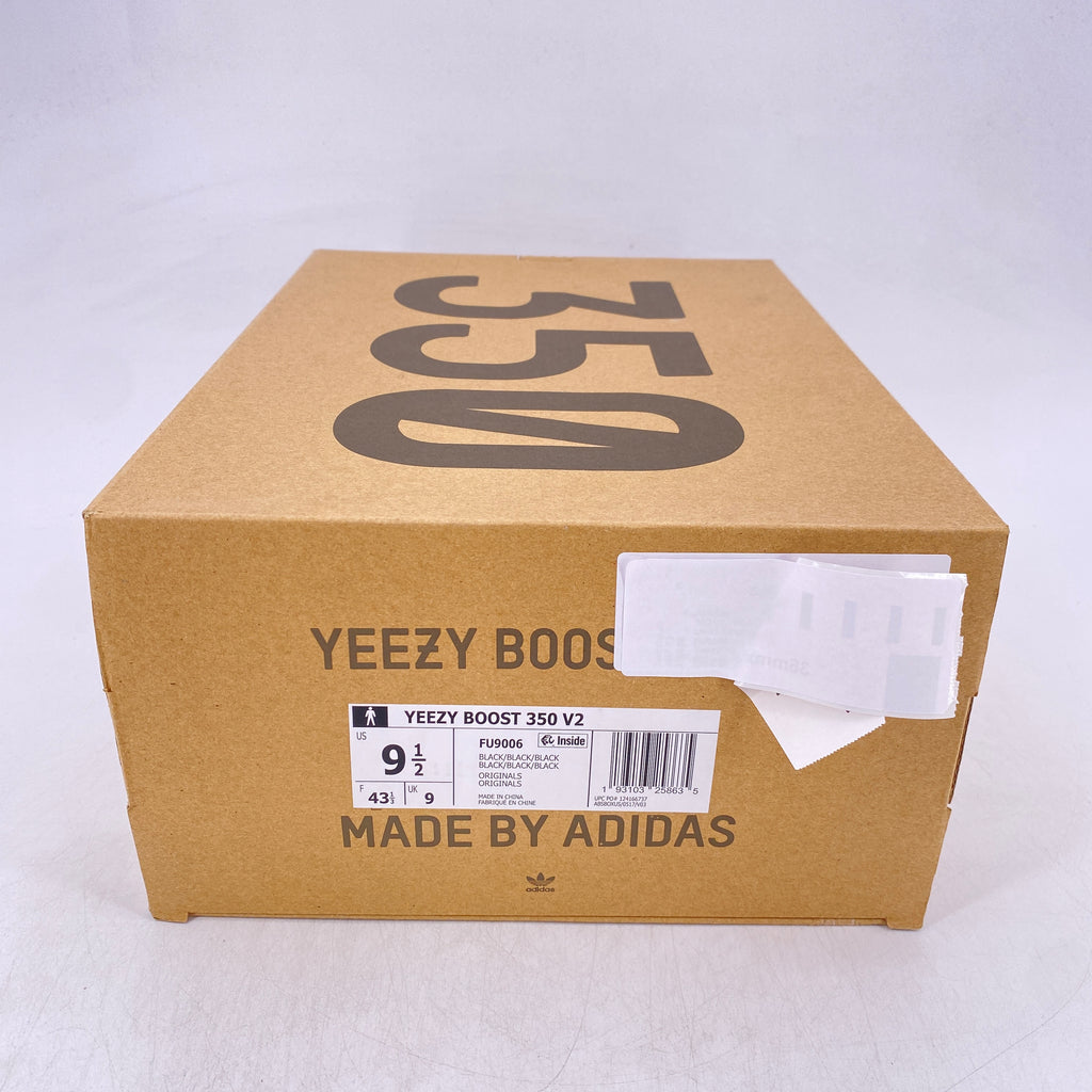 Yeezy 350 v2 "Black Non-Reflective" 2019 Used Size 9.5