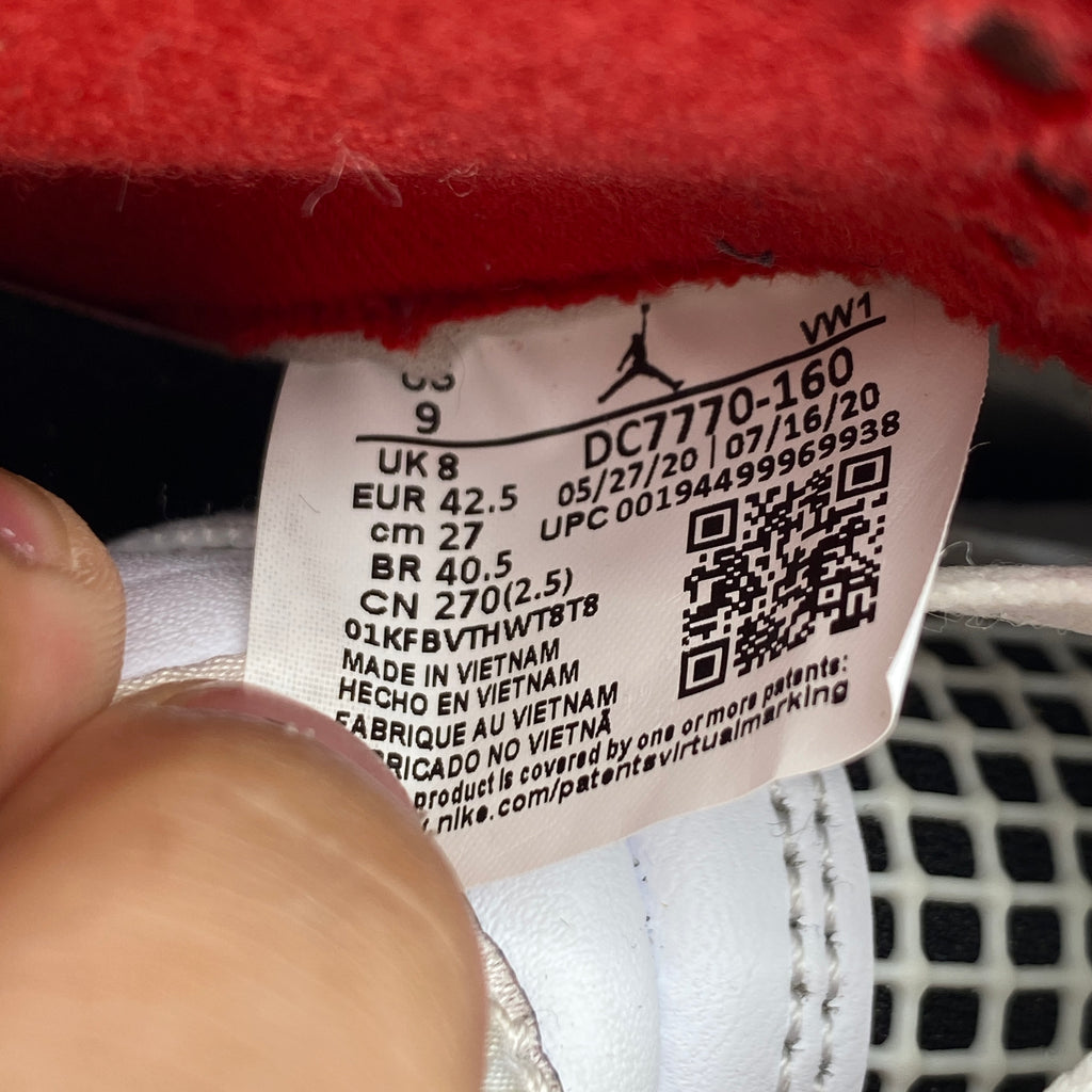 Air Jordan 4 Retro "Fire Red" 2020 Used Size 9