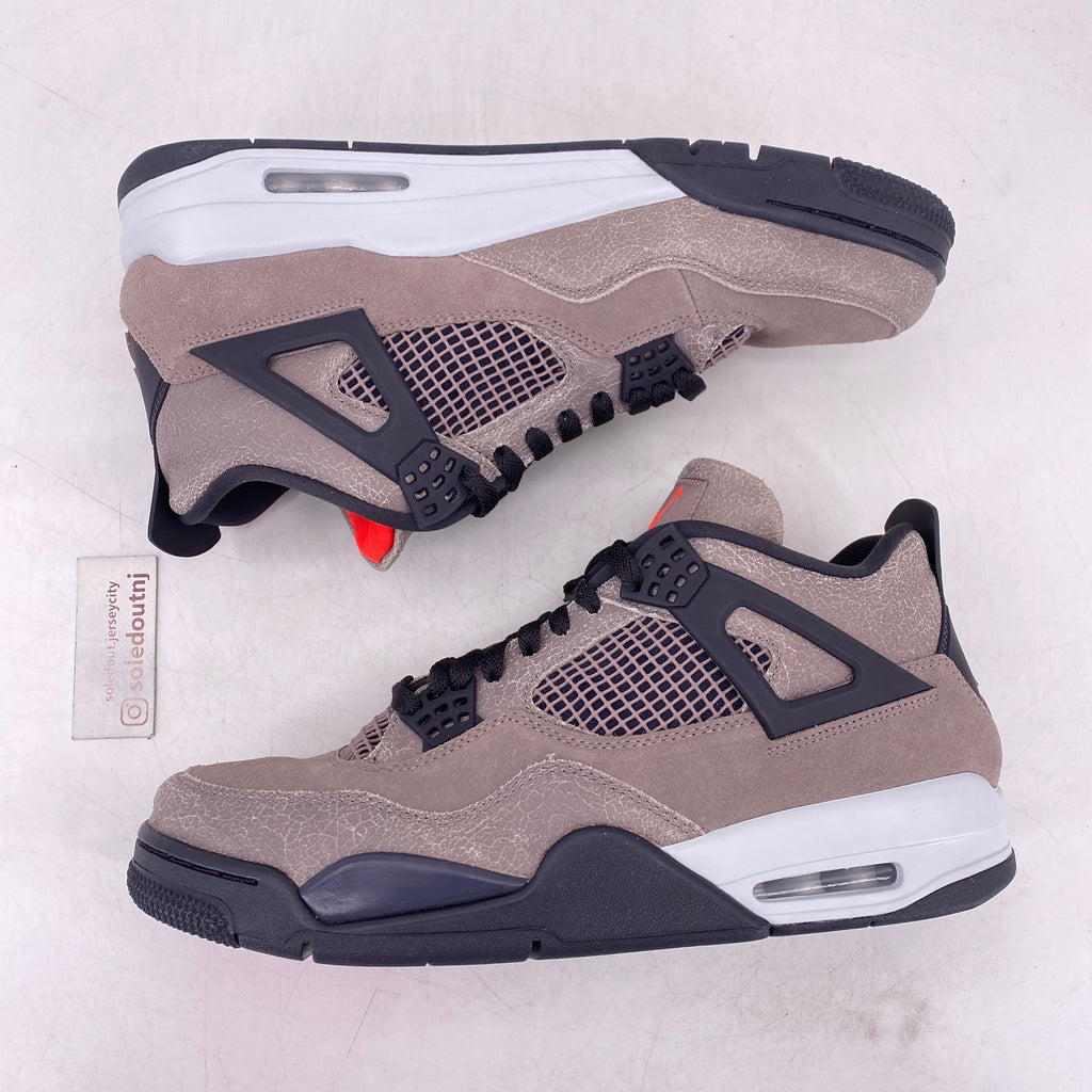 Air Jordan 4 Retro "Taupe Haze" 2021 Used Size 12