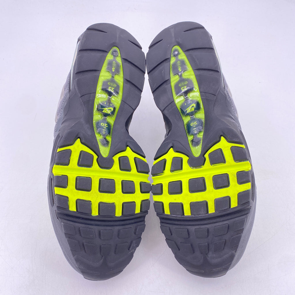 Nike Air Max 95 "Neon" 2025 Used Size 13