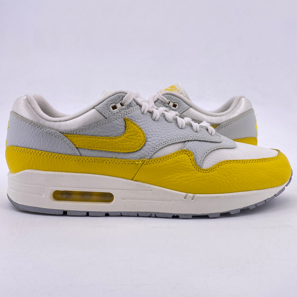 Nike (W) Air Max 1 "Tour Yellow" 2022 Used Size 12.5W