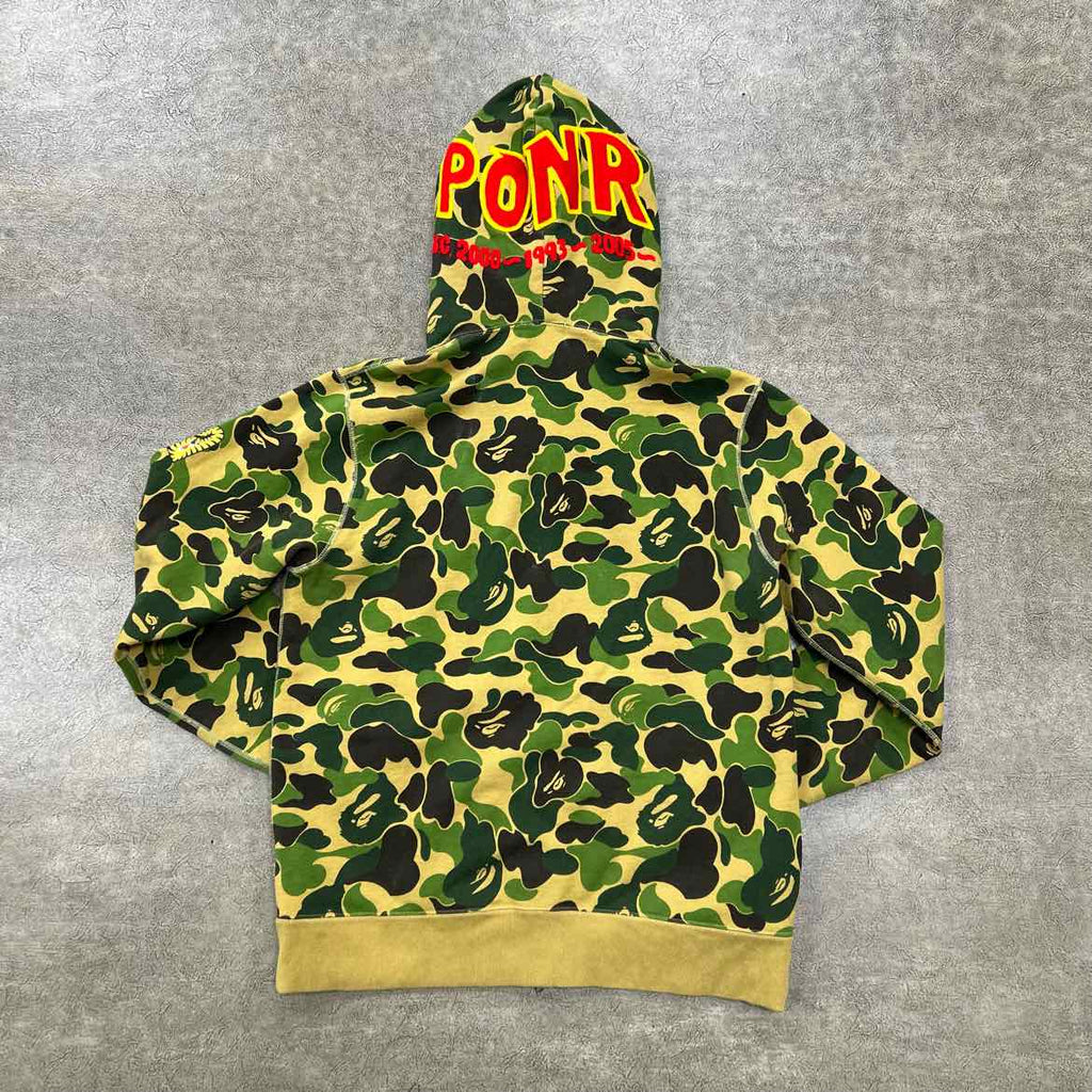 Bape Zip Up "SHARK" Camo Used Size L