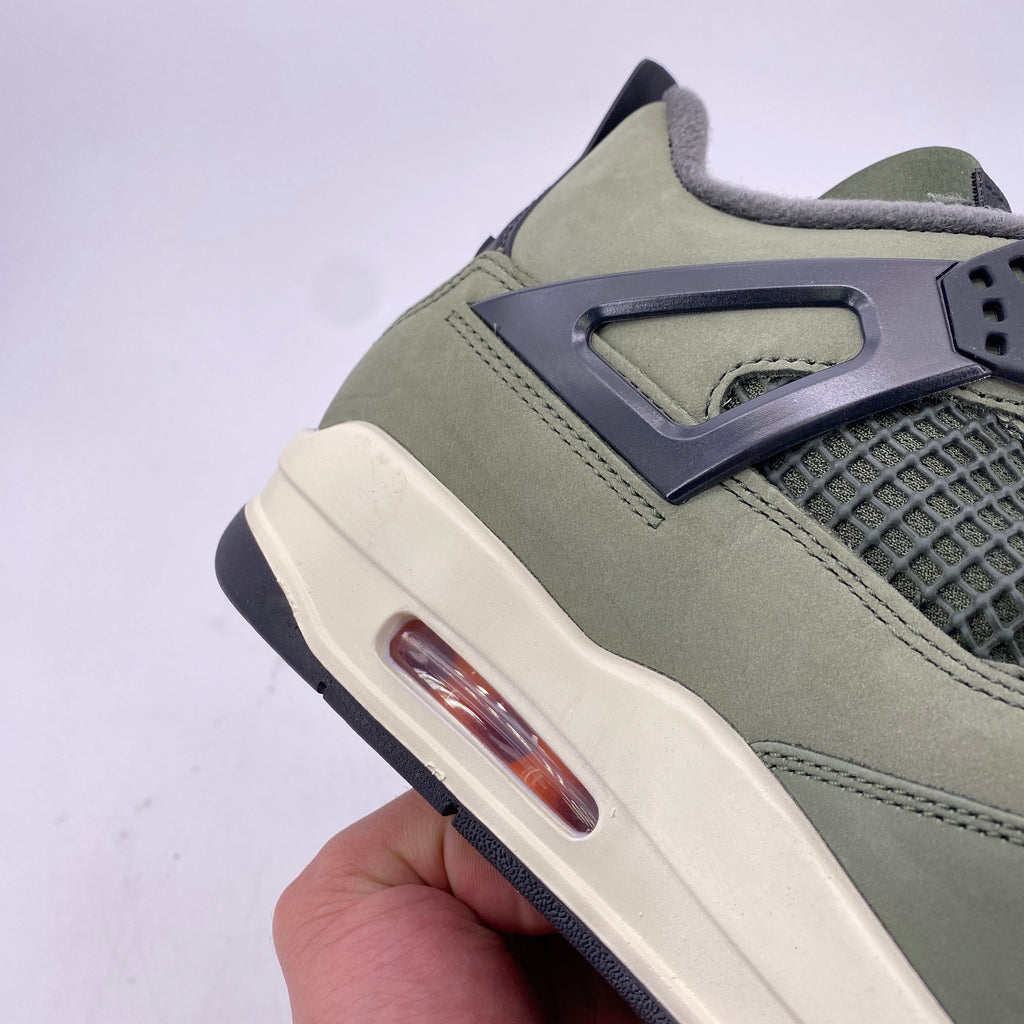 Air Jordan 4 Retro "Undefeated" 2025 New Size 8