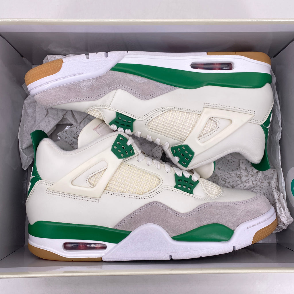 Air Jordan 4 Retro "Pine Green" 2023 Used Size 10