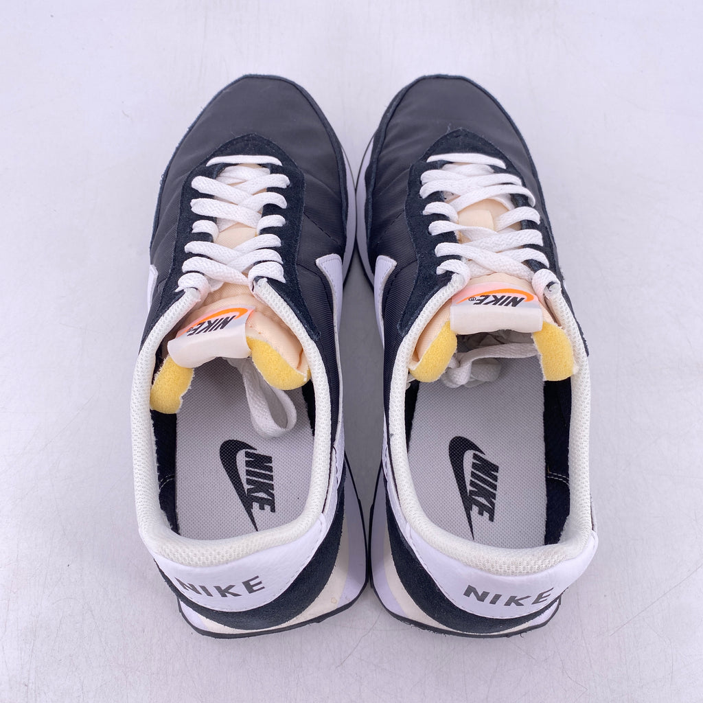 Nike (W) Waffle Trainer 2 "Black White" 2021 Used Size 11W