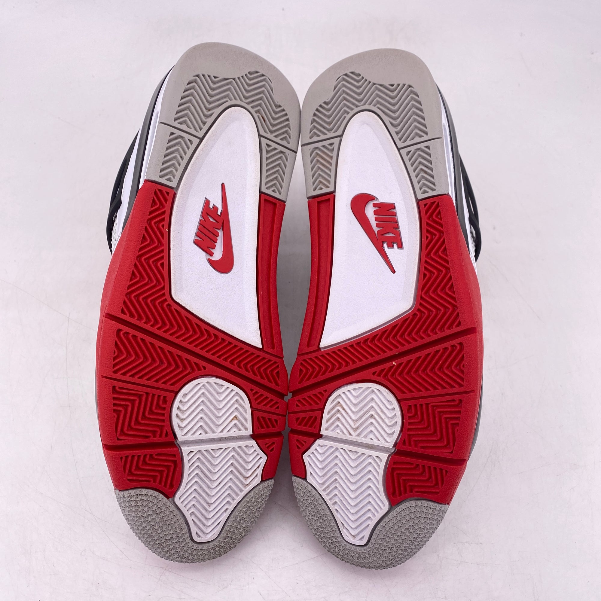 Air Jordan 4 Retro &quot;Fire Red&quot; 2020 Used Size 10