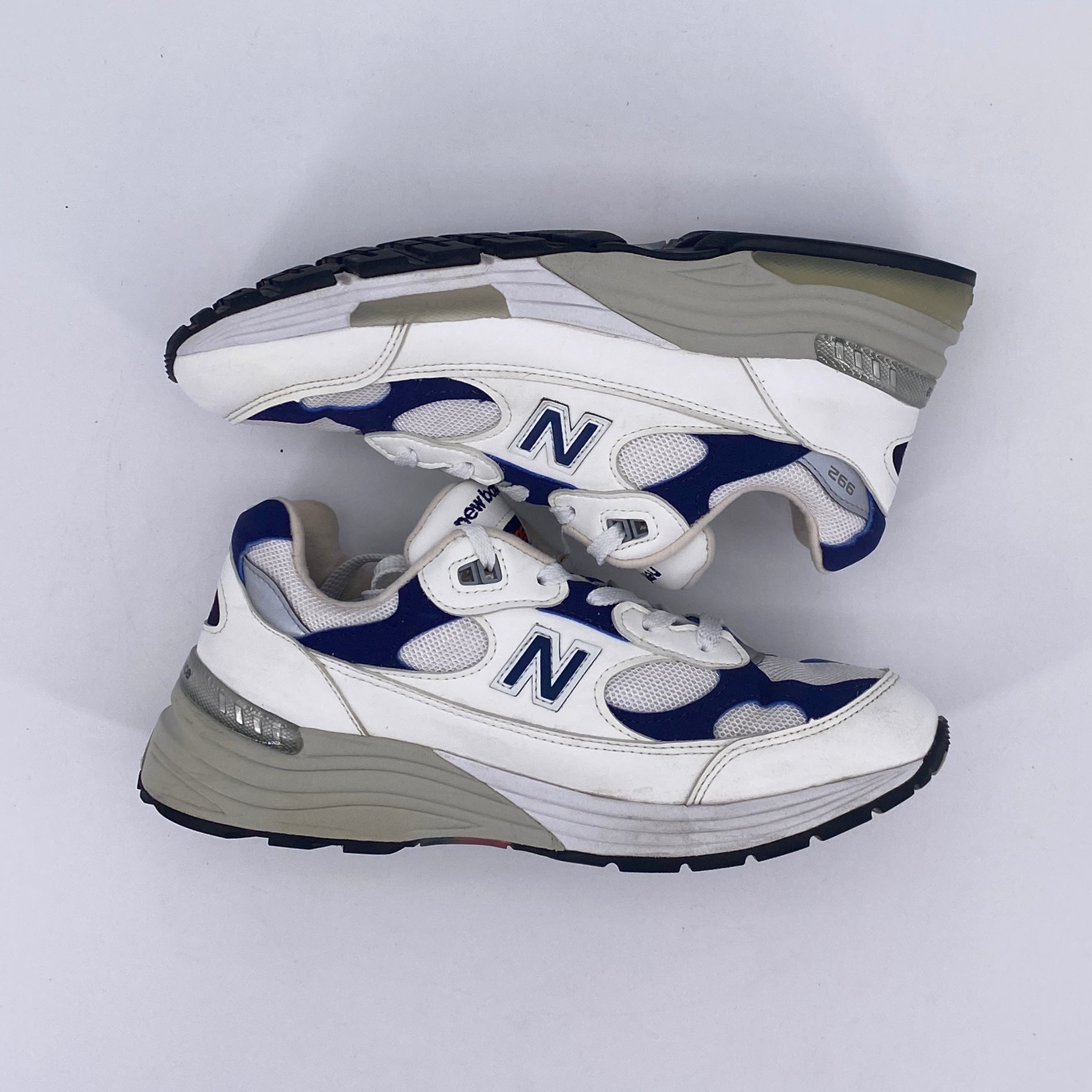 New Balance 9060 &quot;White Navy&quot; 2021 Used Size 7.5