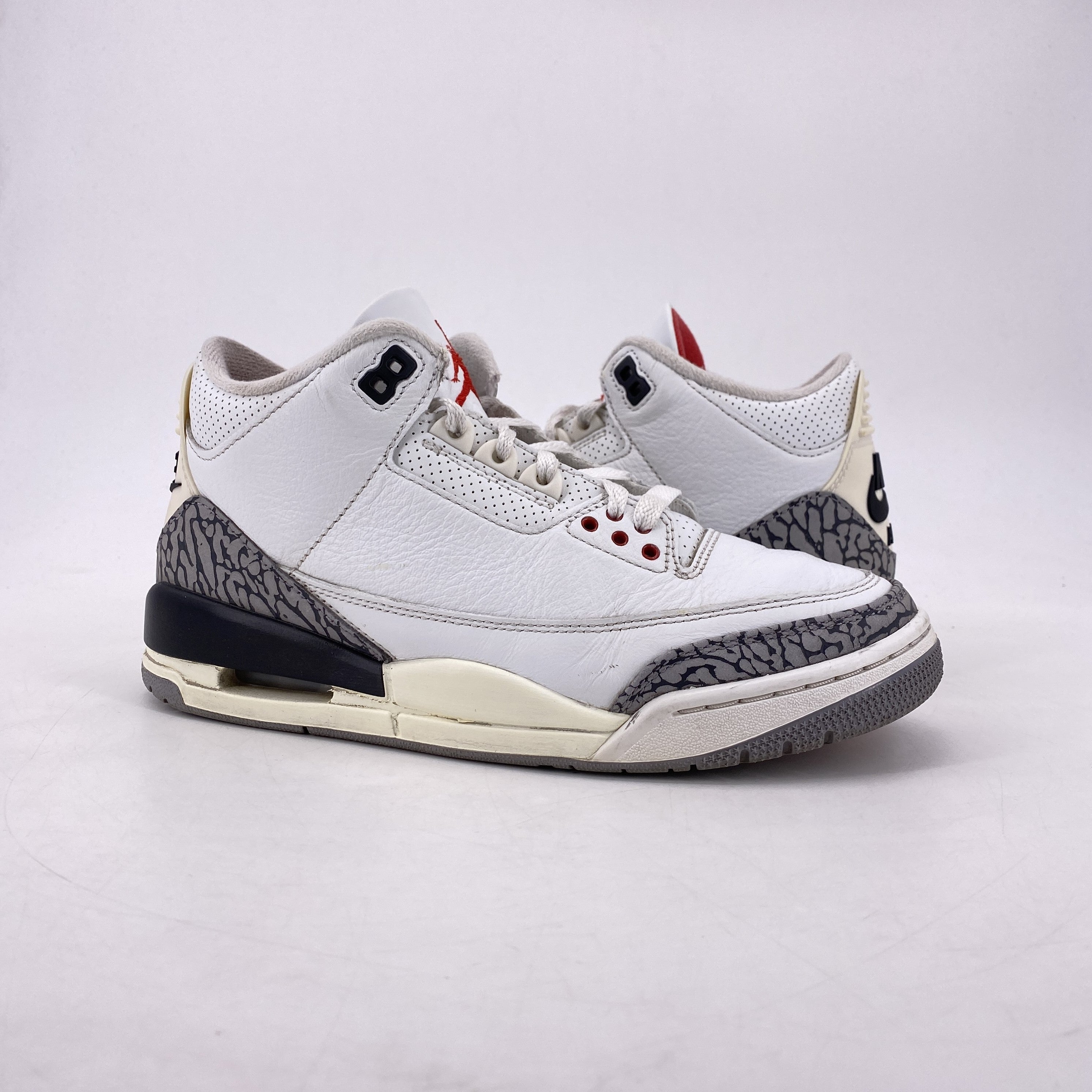 Air Jordan 3 store retro size 7