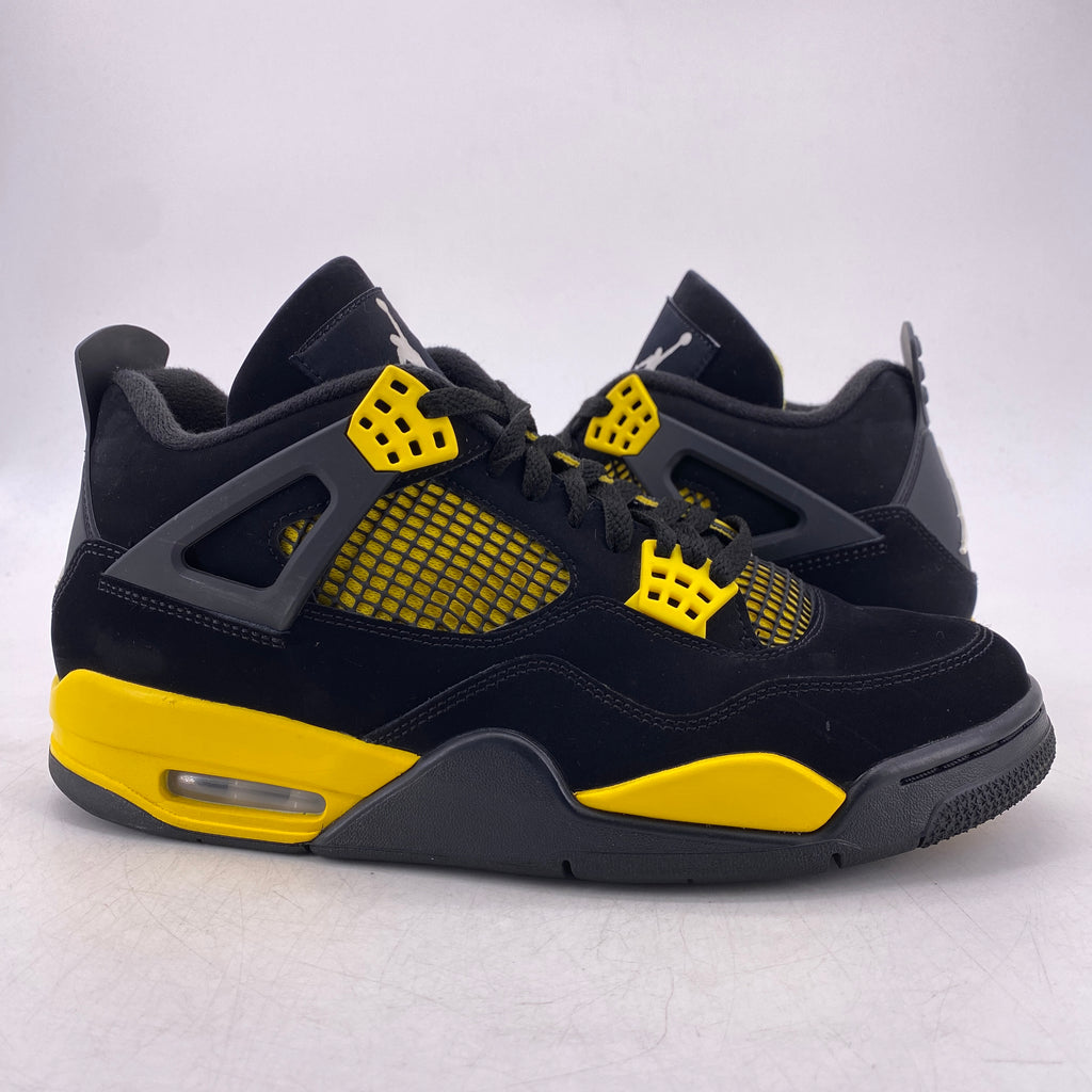 Air Jordan 4 Retro "Thunder" 2023 Used Size 10