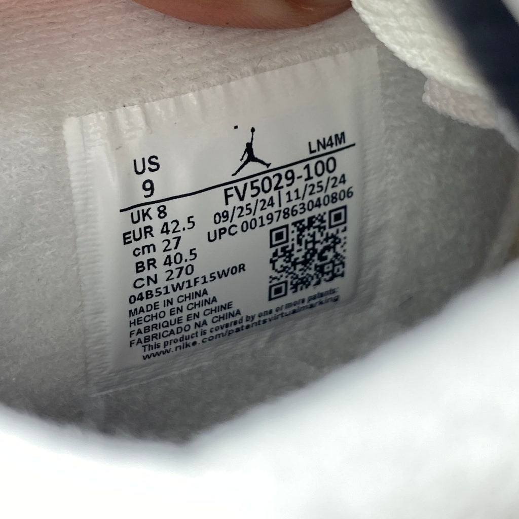 Air Jordan 4 Retro "White Cement" 2025 Used Size 9