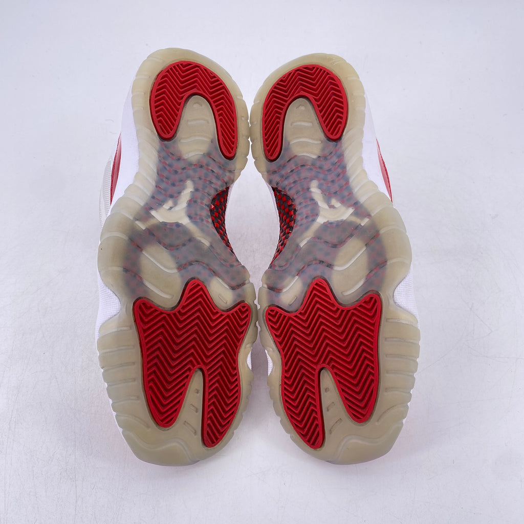 Air Jordan (GS) 11 Retro "Cherry" 2022 Used Size 6.5Y