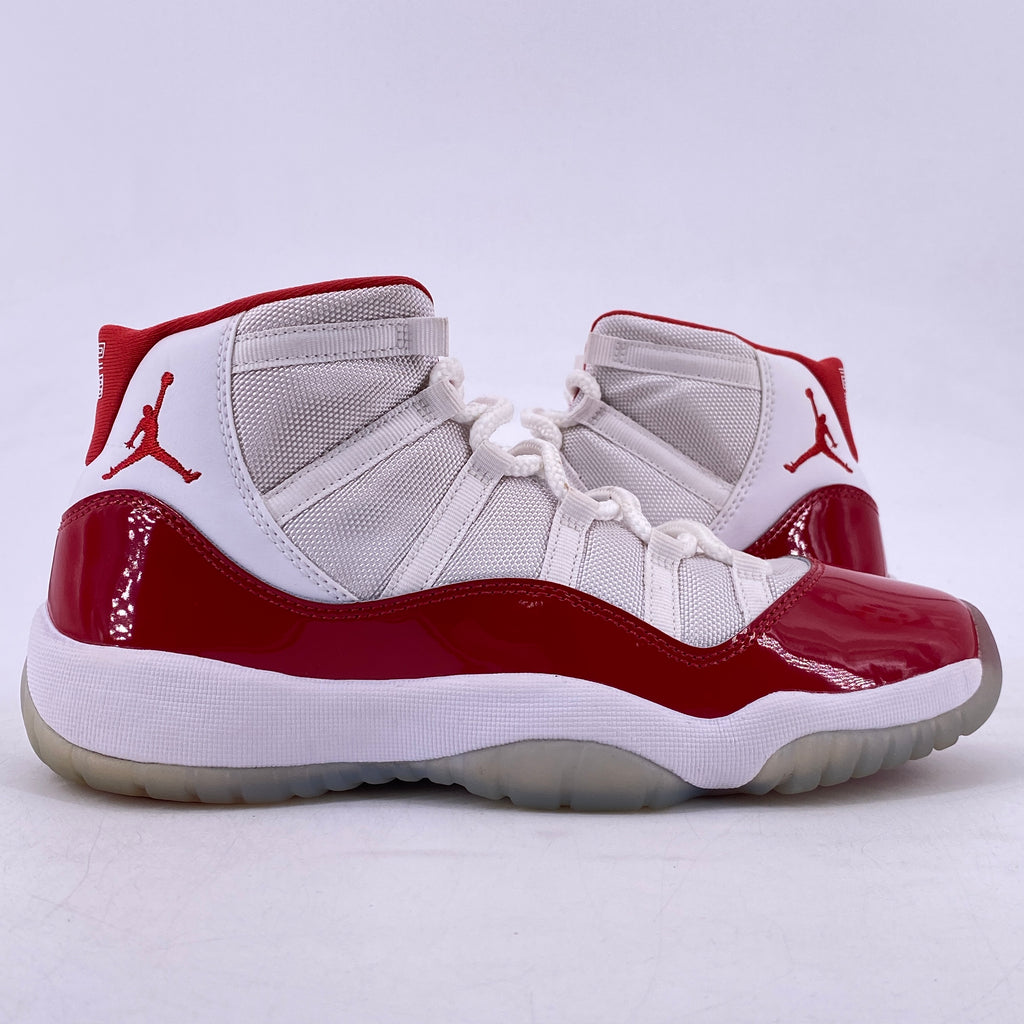 Air Jordan (GS) 11 Retro "Cherry" 2022 Used Size 6.5Y