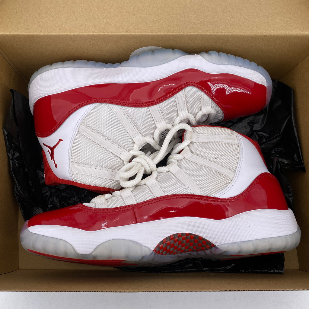 Air Jordan (GS) 11 Retro "Cherry" 2022 Used Size 7Y