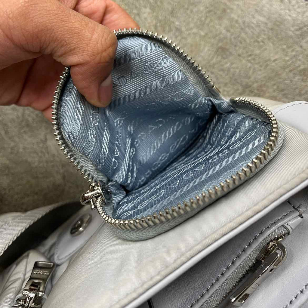 Prada Crossbody "SPAZZOLATO TESSUTO" Used White Size OS