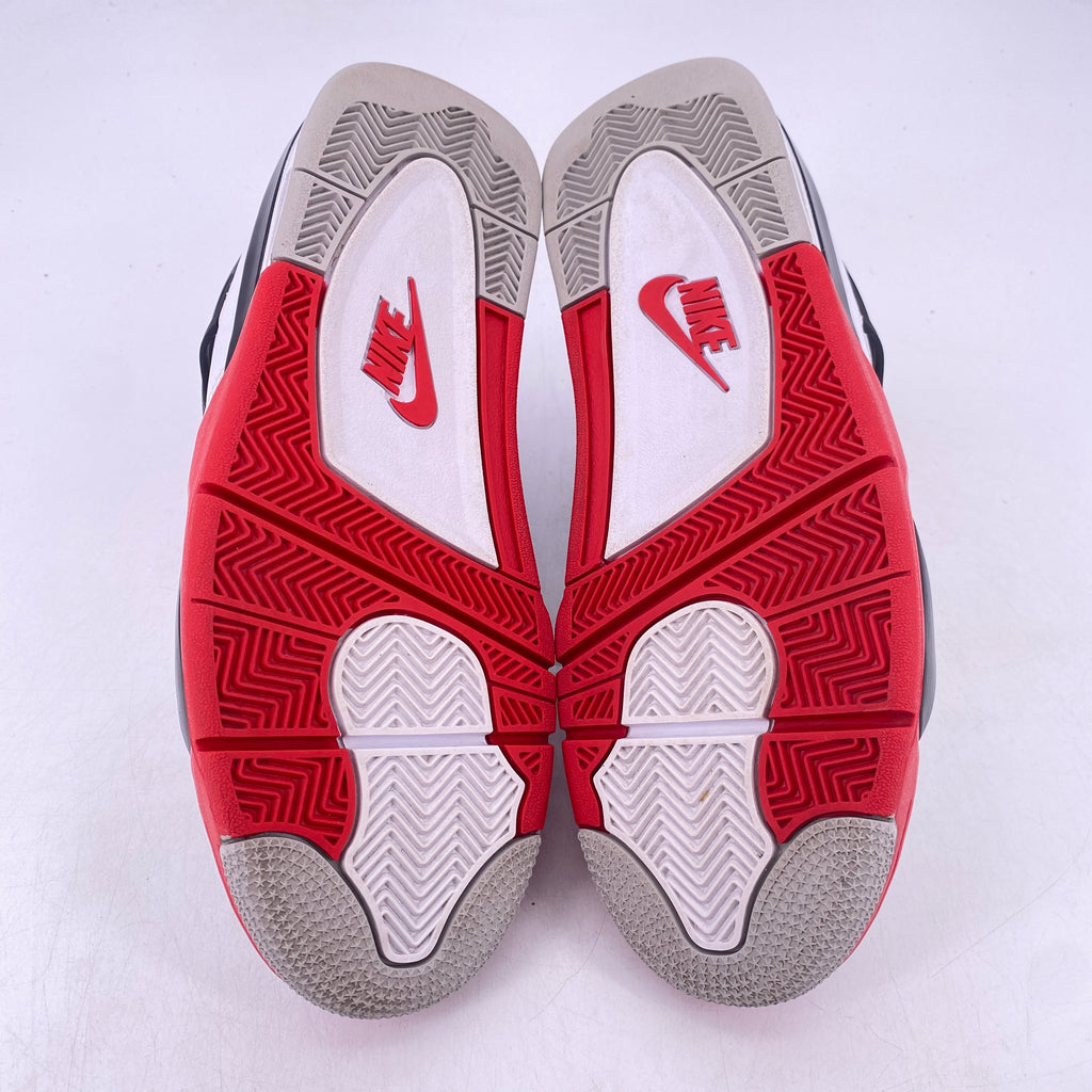 Air Jordan 4 Retro "Fire Red" 2020 Used Size 11.5
