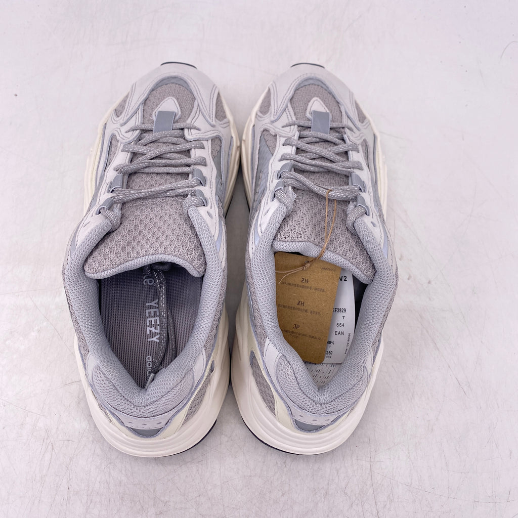 Yeezy 700 v2 "Static" 2021 New Size 7.5