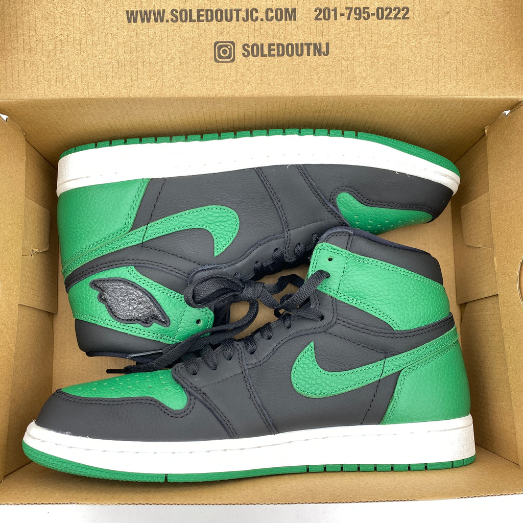 Air Jordan 1 Retro High OG "Pine Green 2.0" 2020 Used Size 10