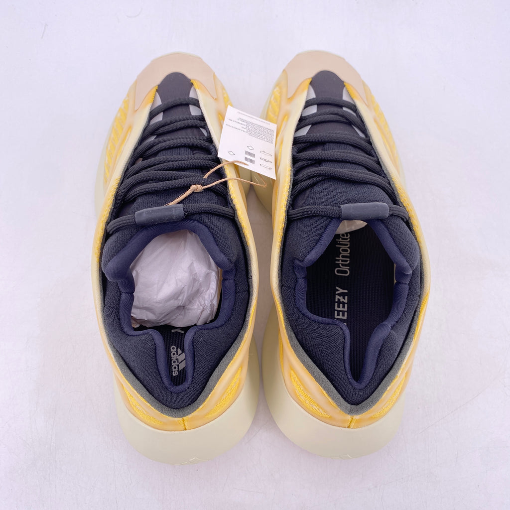 Yeezy 700 "Mono Safflower" 2022 New Size 11.5