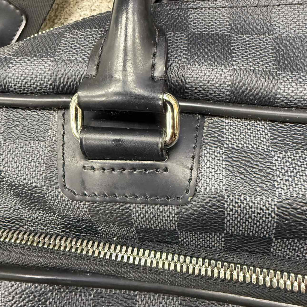 Louis Vuitton Messenger Bag "ICARE LAPTOP" Used Black