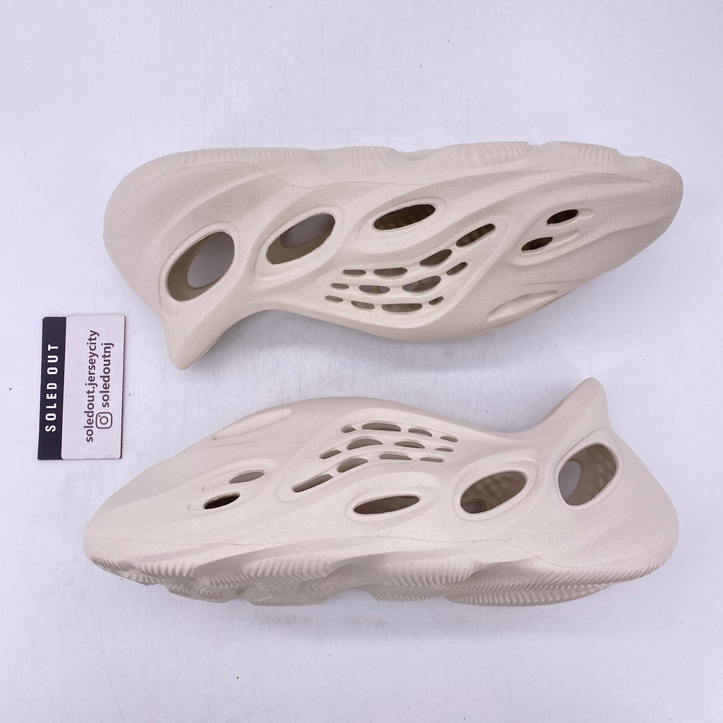 Yeezy Foam RNNR "Sand" 2021 New Size 12
