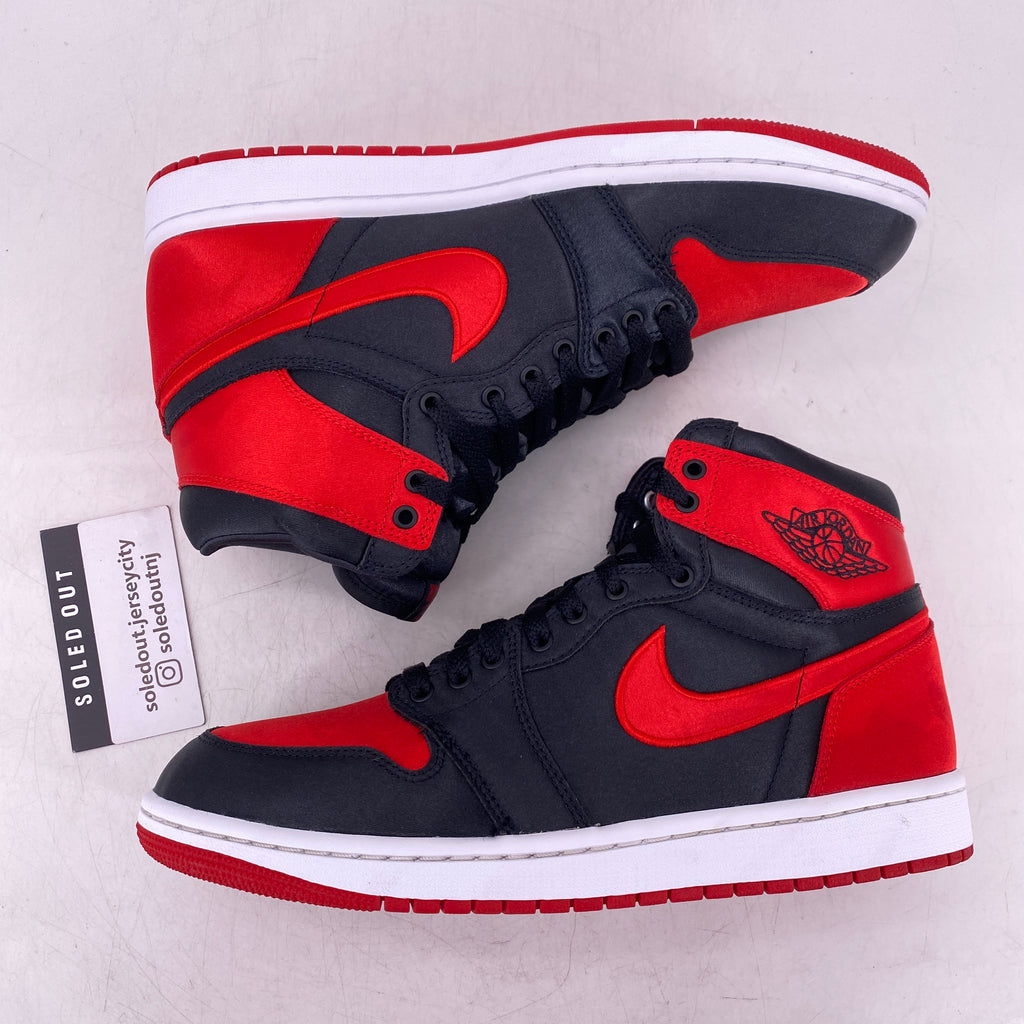 Air Jordan (W) 1 Retro High OG "Satin Bred" 2023 Used Size 10.5W
