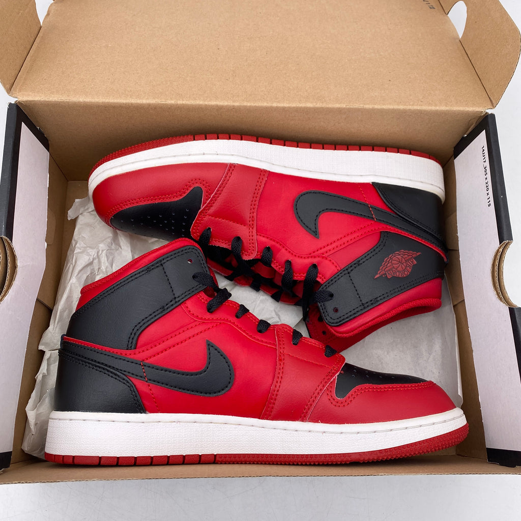 Air Jordan (GS) 1 Mid "Reverse Bred" 2021 Used Size 6.5Y