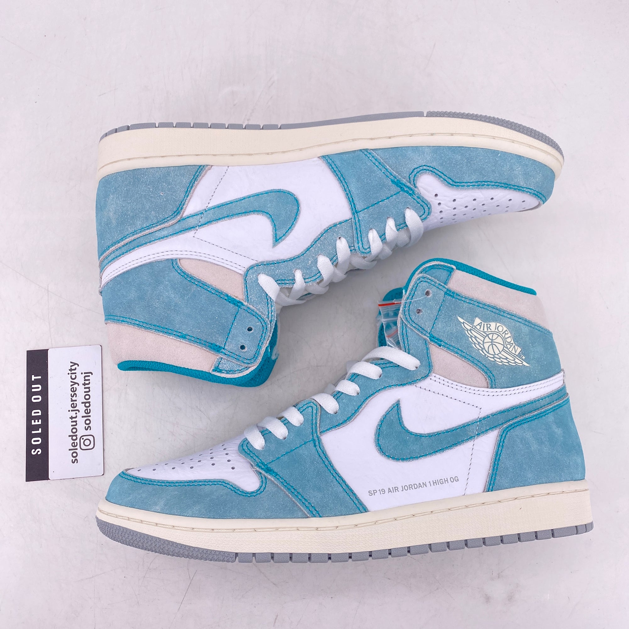 Жіночі кросівки nike air First jordan 1 retro paper blue 36-37-38-39-40-41