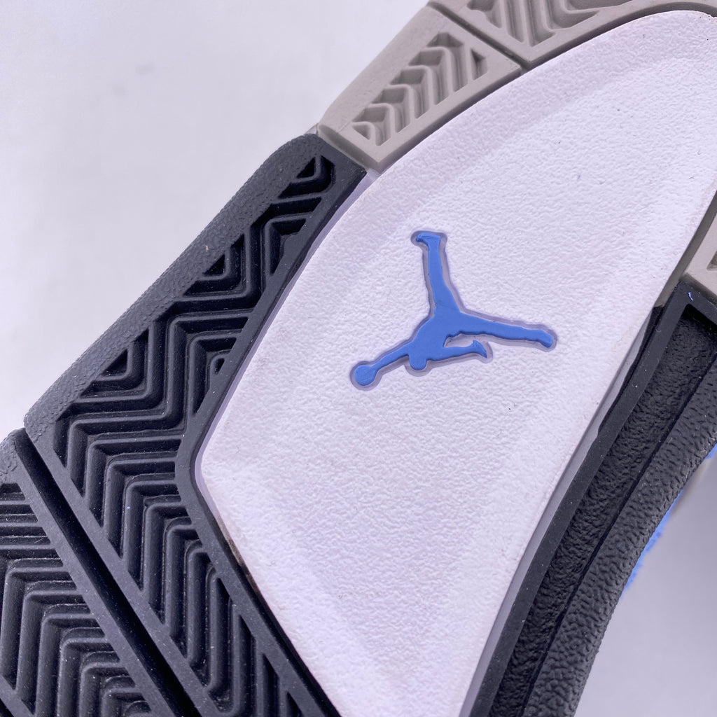 Air Jordan (GS) 4 Retro "University Blue" 2021 New Size 4.5Y