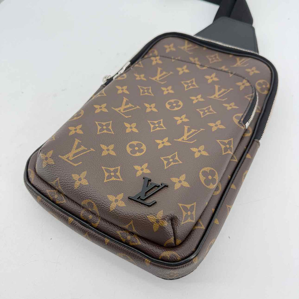 Louis Vuitton Bag "AVENUE SLING BAG" Used Brown