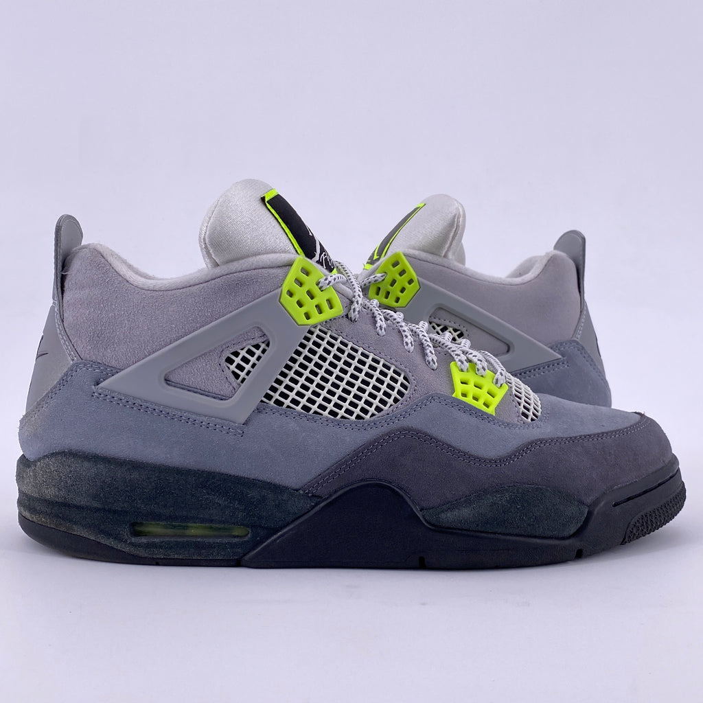 Air Jordan 4 Retro "Se 95 Neon" 2020 Used Size 12