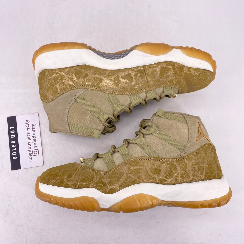 Air Jordan (W) 11 Retro "Neutral Olive" 2018 Used Size 8.5W