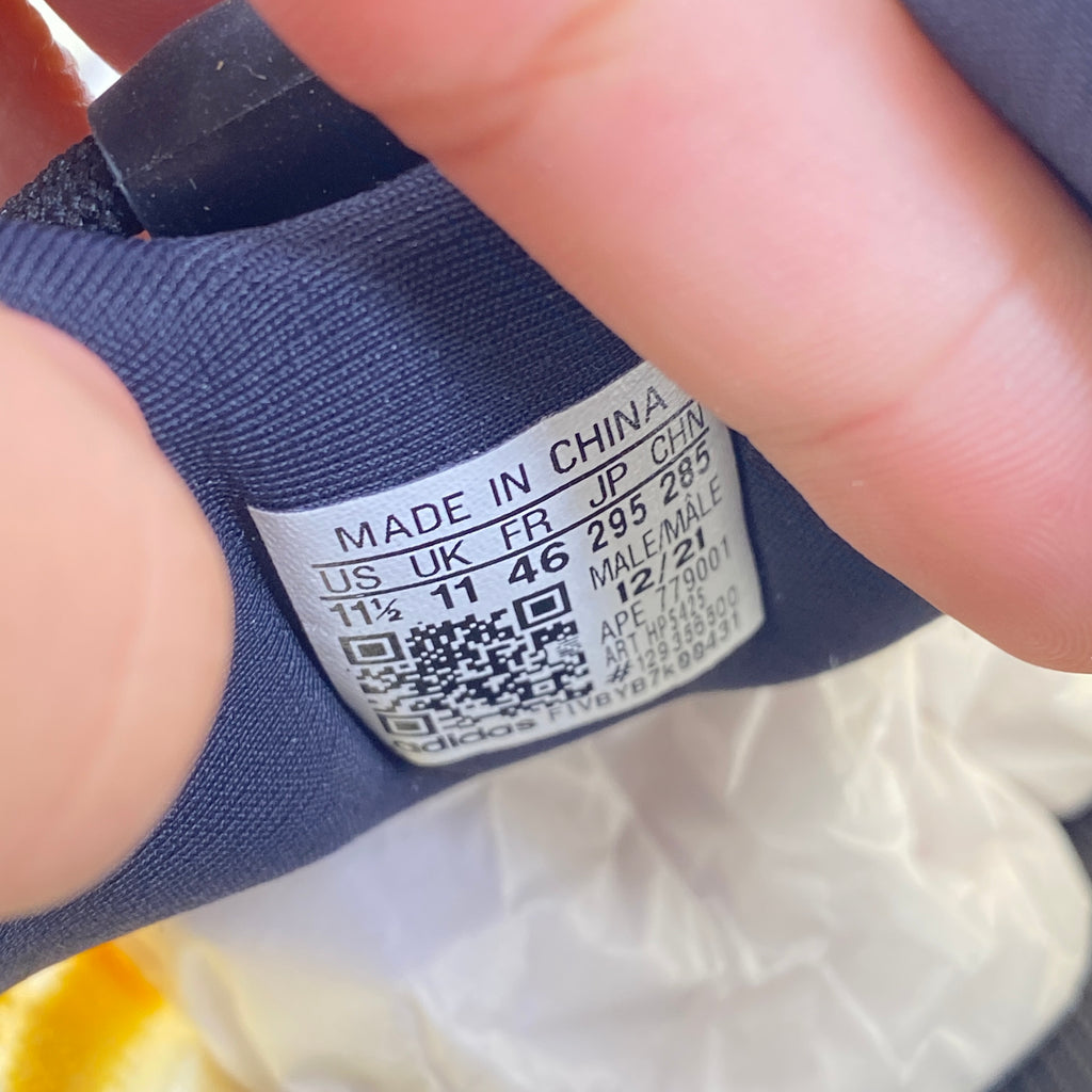 Yeezy 700 "Mono Safflower" 2022 New Size 11.5