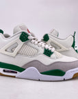 Air Jordan 4 Retro SB "Pine Green" 2023 Used Size 10.5