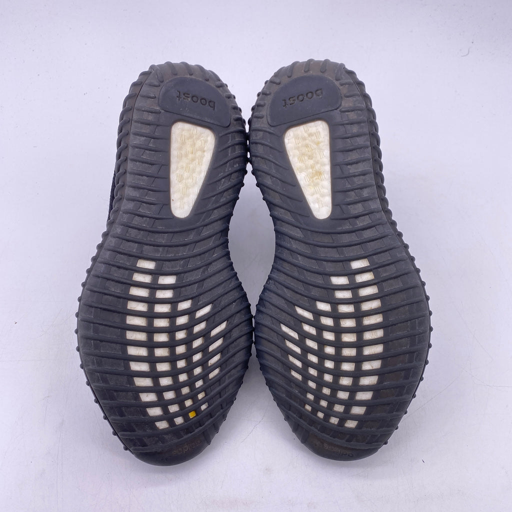 Yeezy 350 v2 "Black Red" 2017 Used Size 8