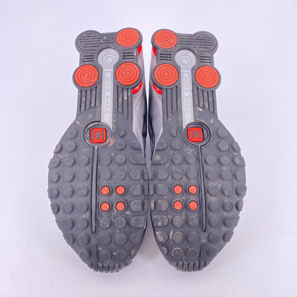 Nike Shox R4 "Black Metallic Silver" 2025 Used Size 10.5
