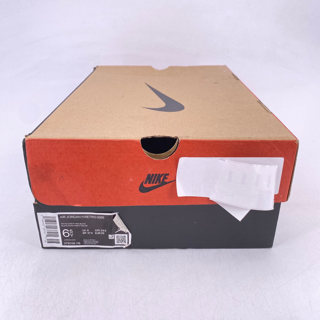 Air Jordan (GS) 11 Retro "Cherry" 2022 Used Size 6.5Y
