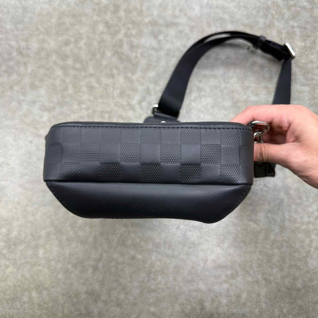 Louis Vuitton SLING BAG "DAMIER INFINI" Used Black