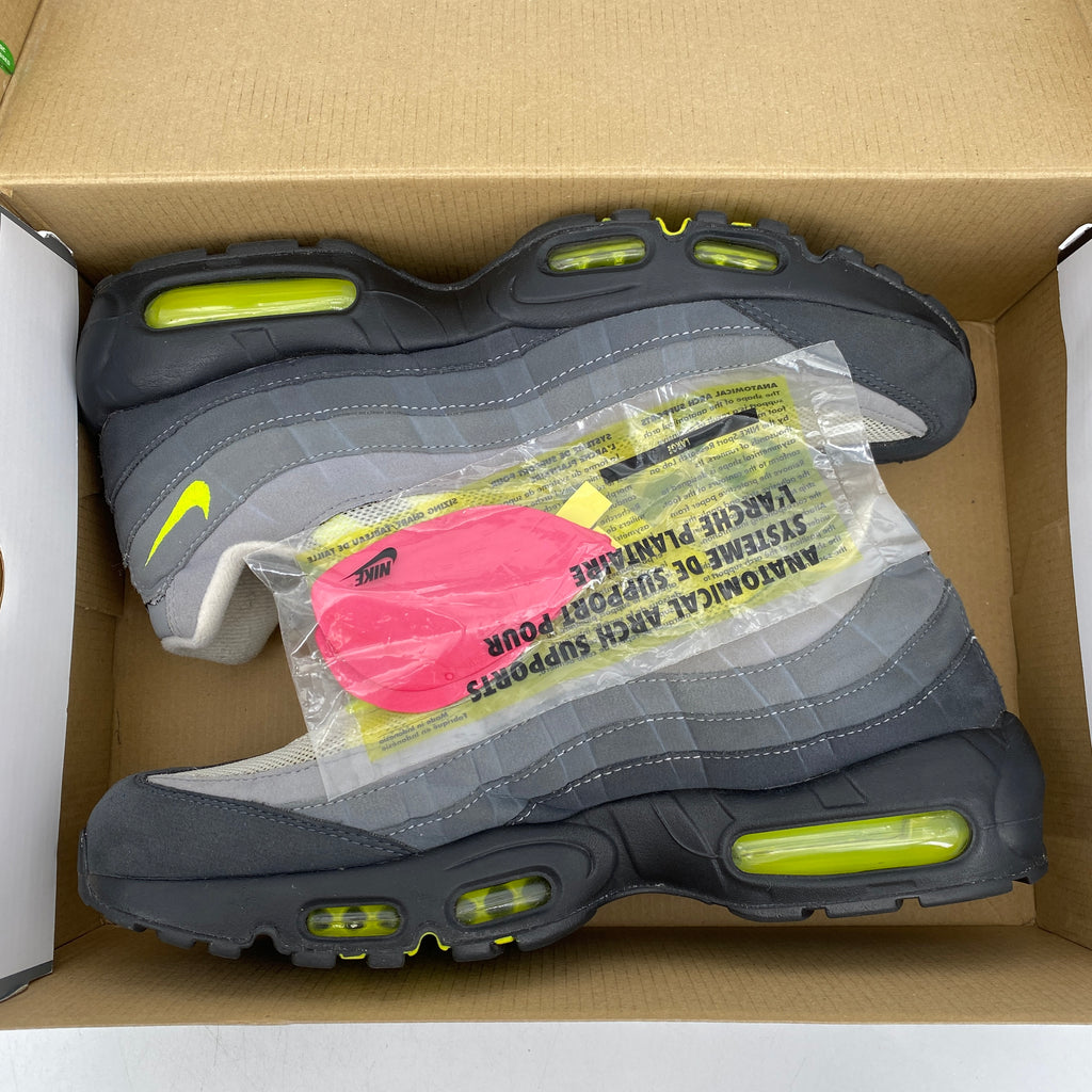 Nike Air Max 95 "Neon" 2020 Used Size 9.5