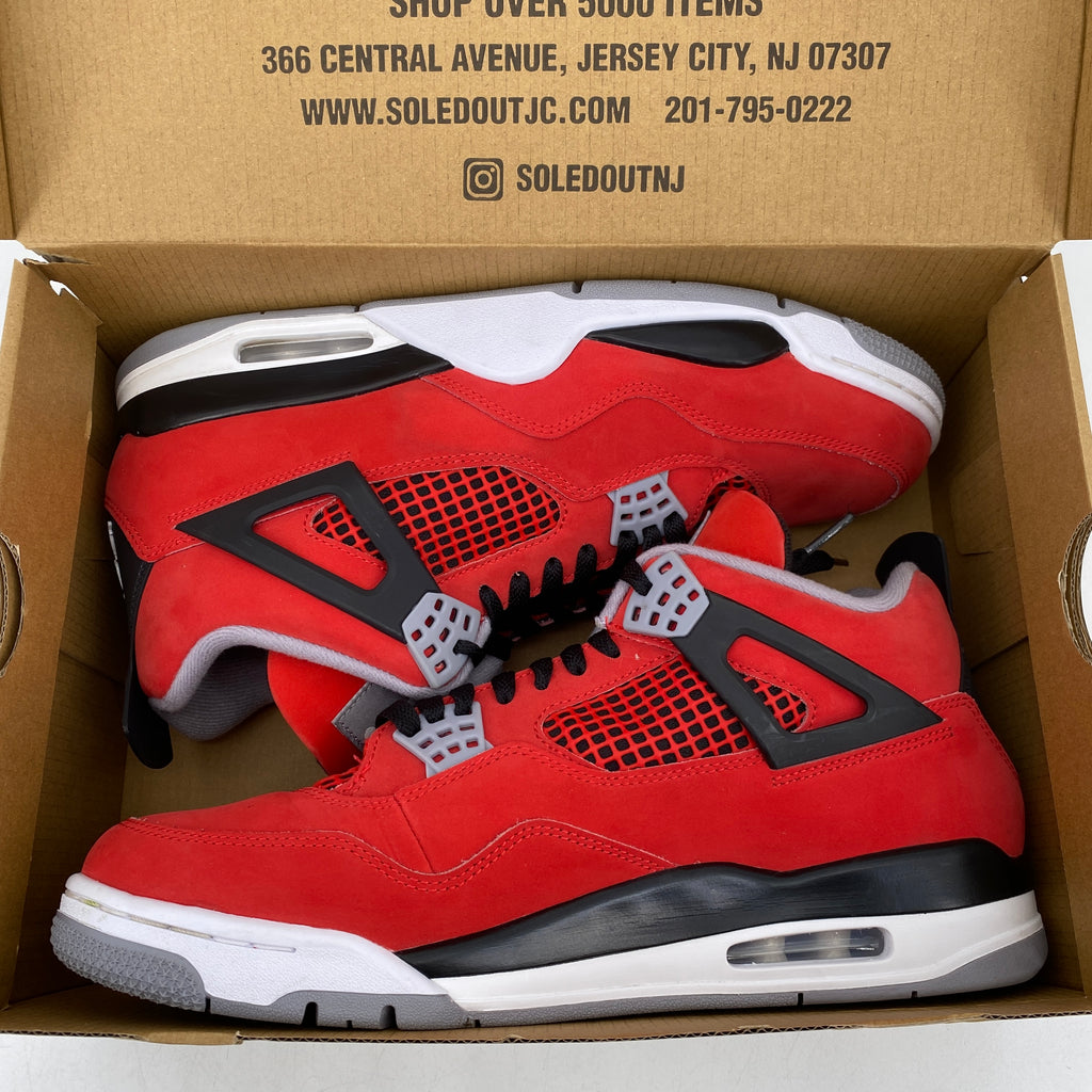 Air Jordan 4 Retro "Toro Bravo" 2026 Used Size 11.5