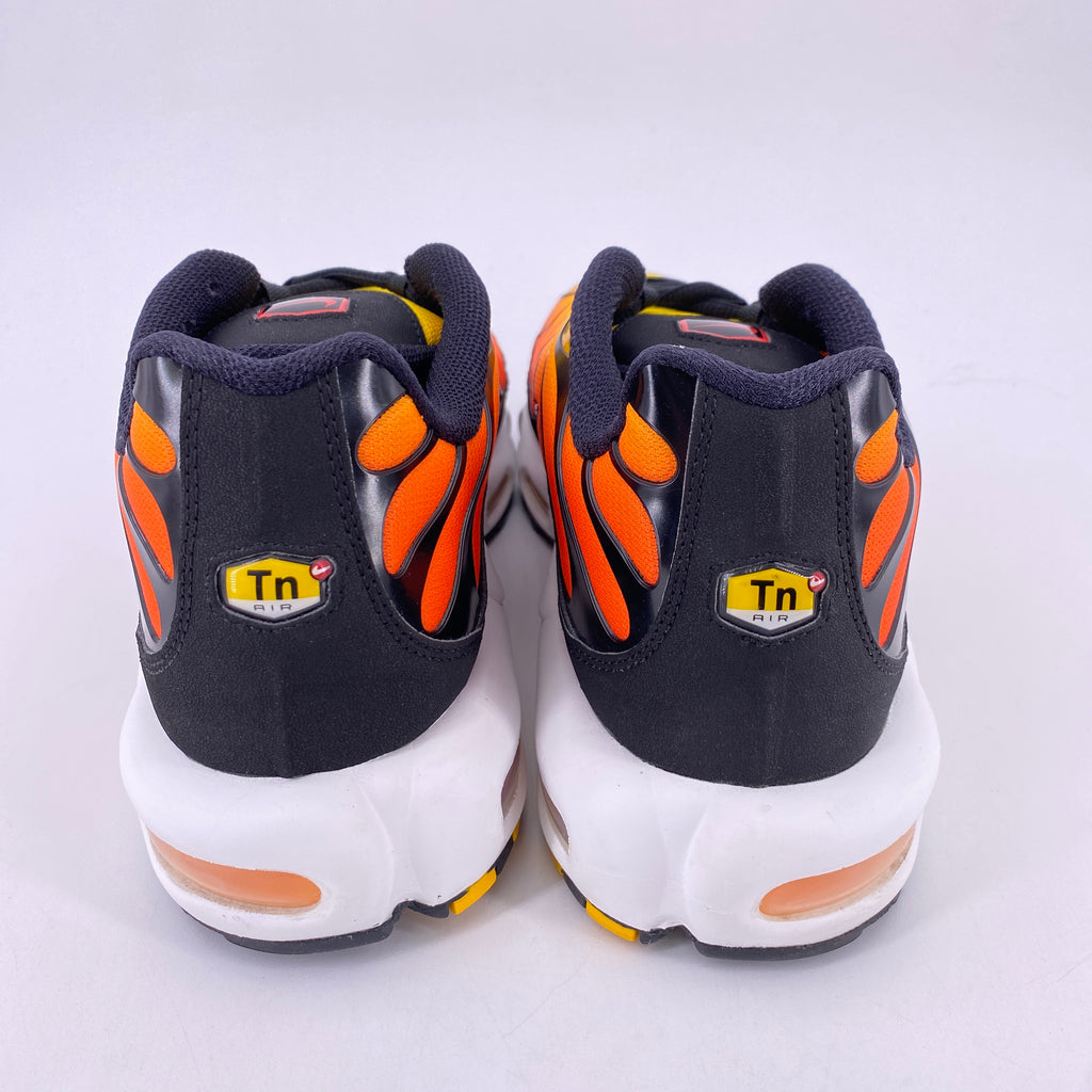 Nike Air Max Plus "Sunset" 2024 Used Size 13