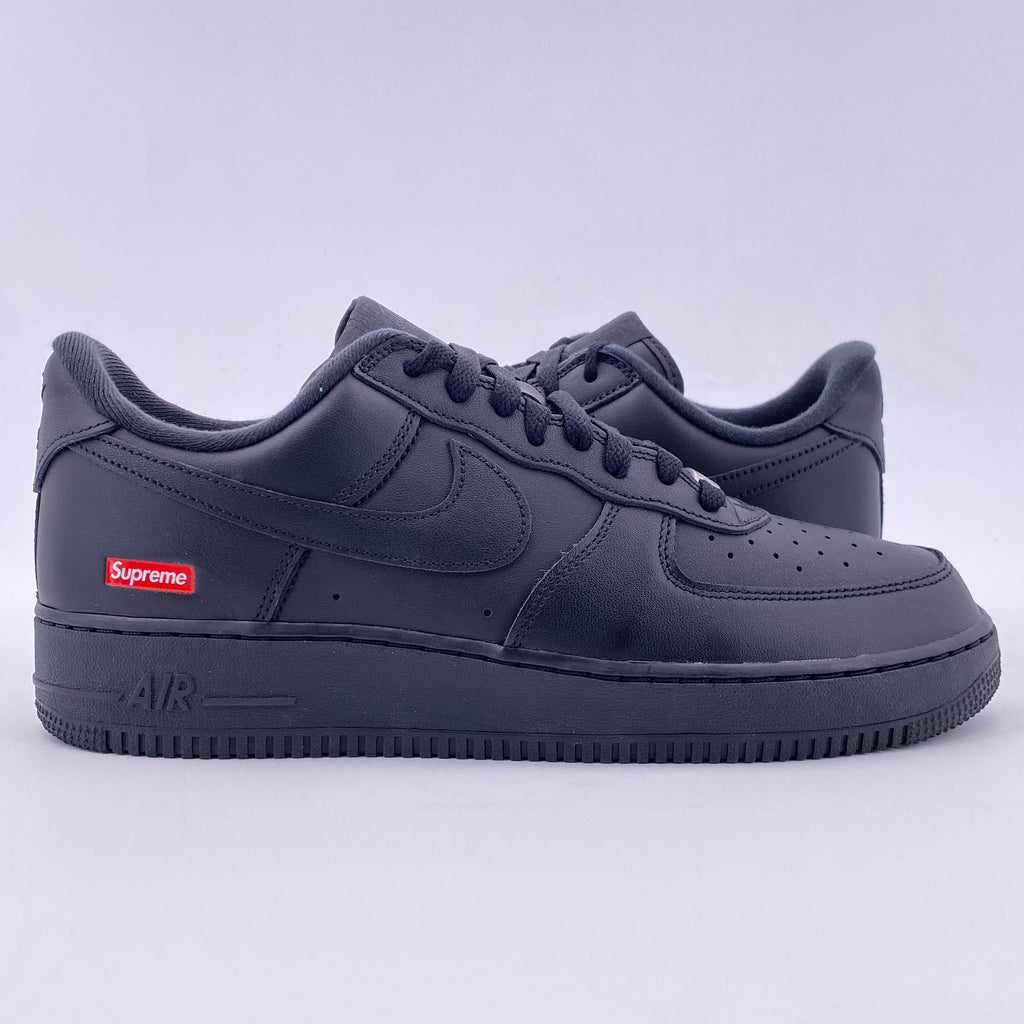 Nike Air Force 1 "Supreme Black"  New Size 10.5