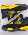 Air Jordan 4 Retro "Thunder" 2022 Used Size 8.5