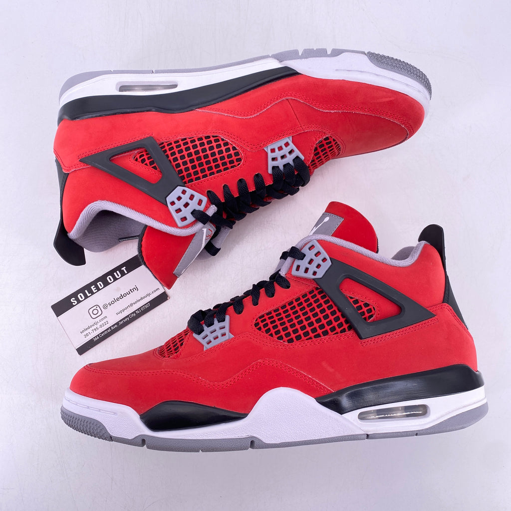 Air Jordan 4 Retro "Toro Bravo" 2026 Used Size 11.5