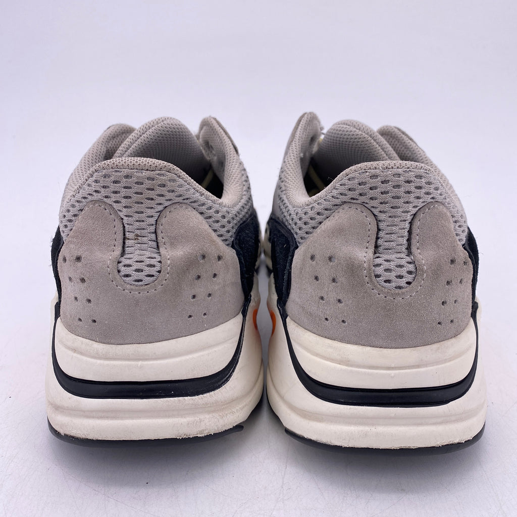 Yeezy 700 "Waverunner" 2019 Used Size 11