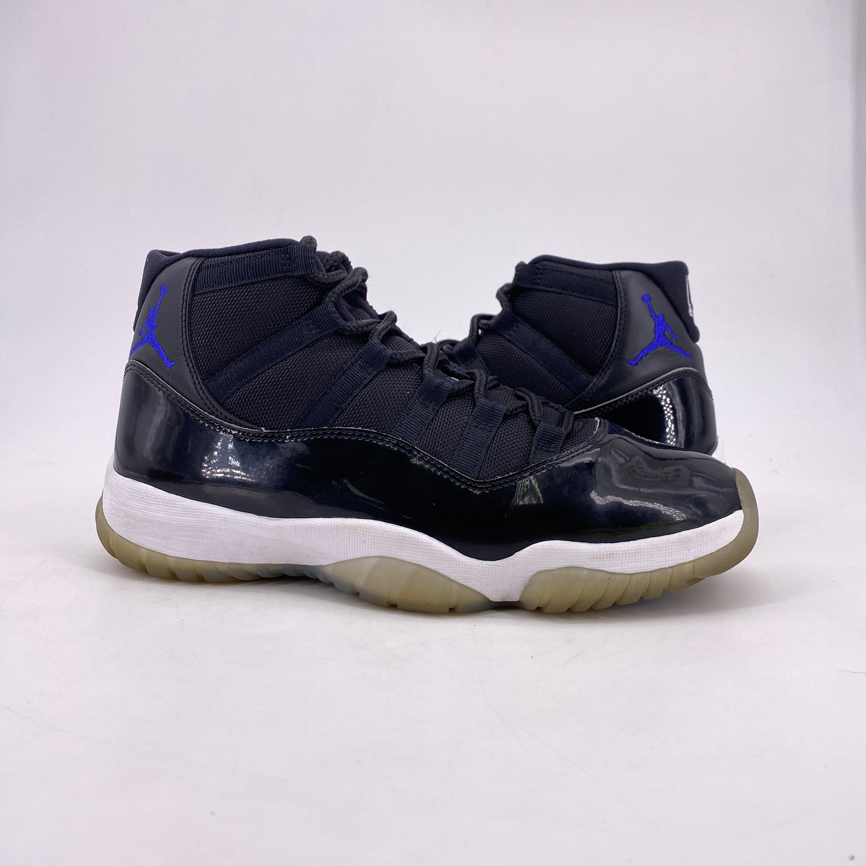 Jordan 11 space jam size 9 best sale