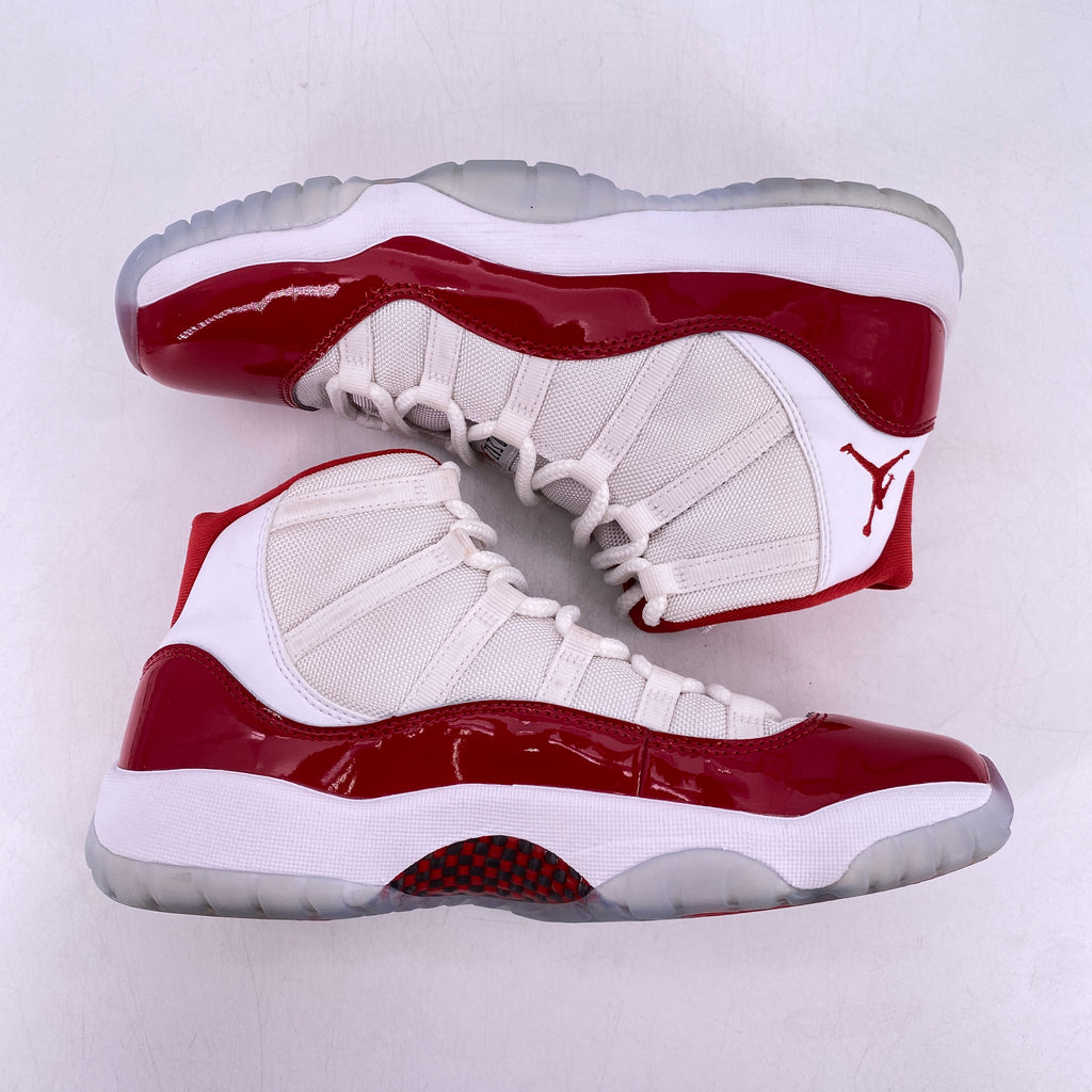 Air Jordan (GS) 11 Retro "Cherry" 2022 Used Size 7Y