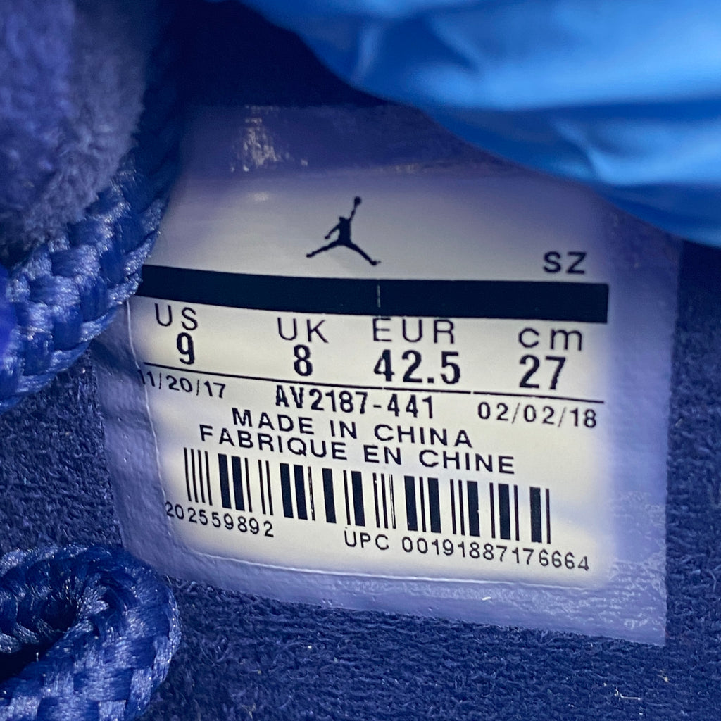 Air Jordan 11 Retro Low "Derek Jeter" 2018 Used Size 9
