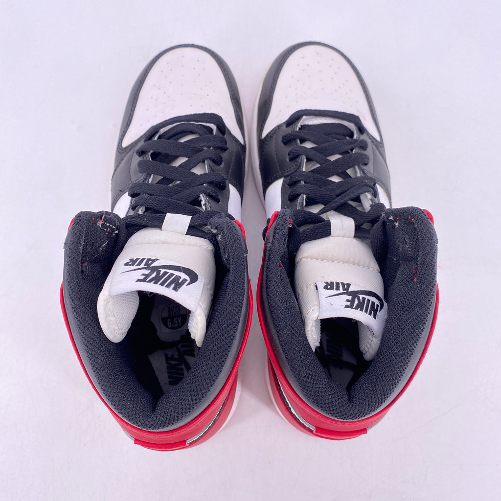 Air Jordan (GS) 1 Retro High "Black Toe" 2013 Used Size 6.5Y
